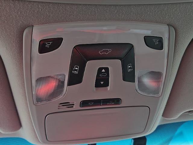 2012 Toyota Sienna 4d Wagon XLE w/Auto Access Seat