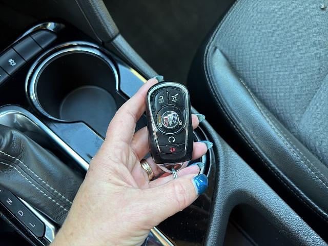 2022 Buick Encore GX Select